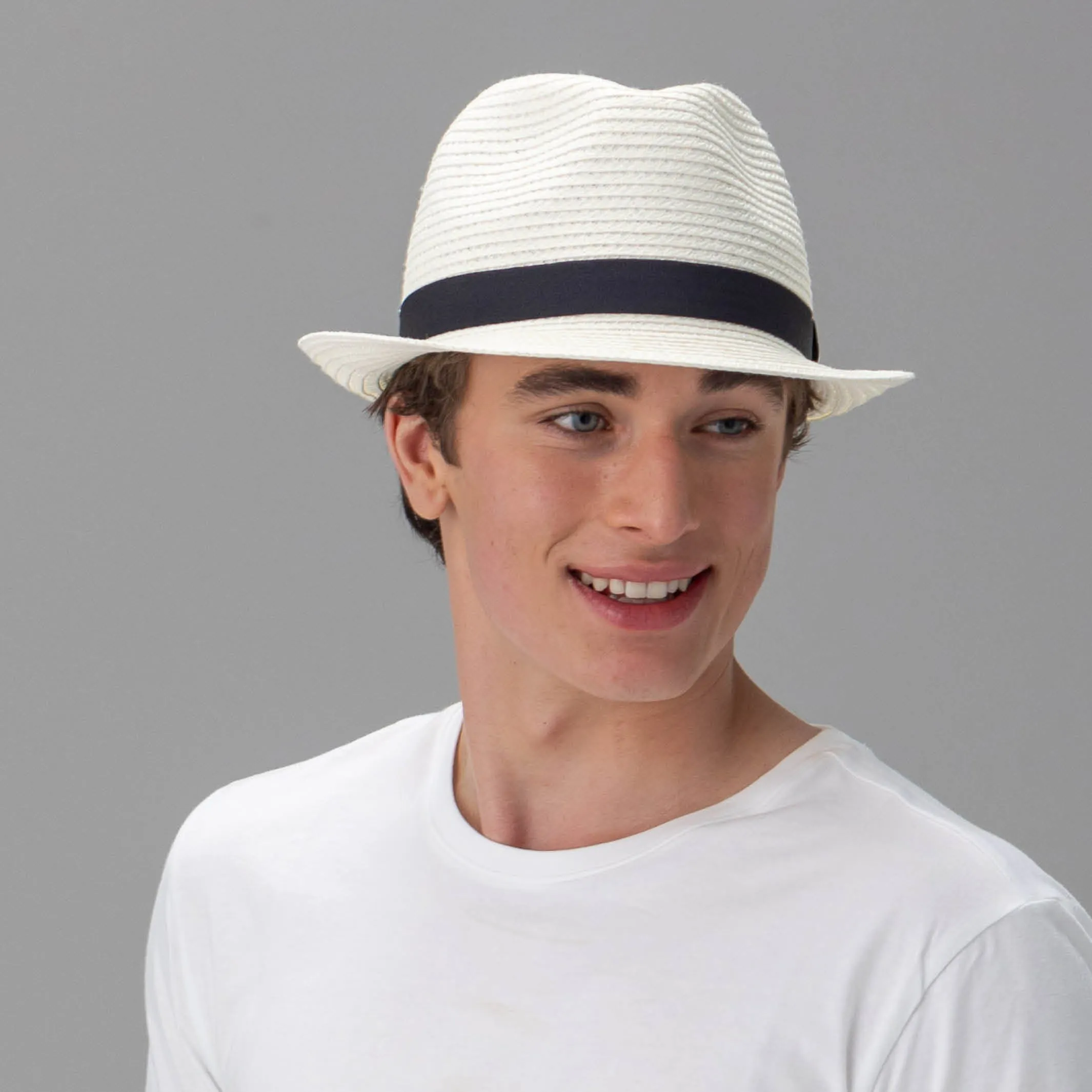 Resort Trilby