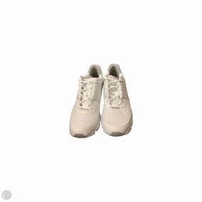 Soft Padding Simple Outline Shoes Sneakers By Aetrex In White, Size: 10
