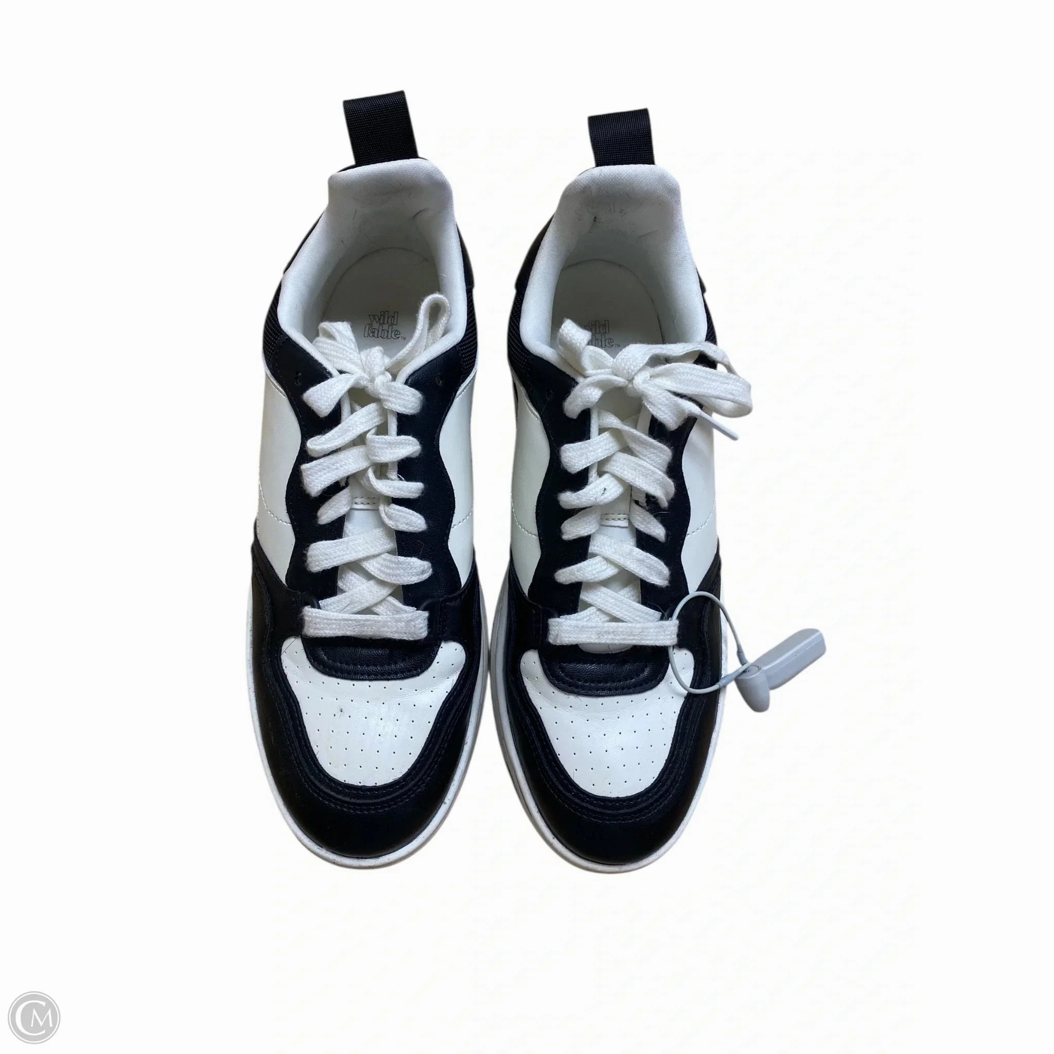 Shoes Sneakers By Wild Fable In Black & White, Size: 10 Non Marking Tread Woven Texture