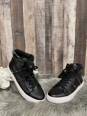 Black Shoes Sneakers Steve Madden, Size 8.5 Road Style Flex Zones Engineering