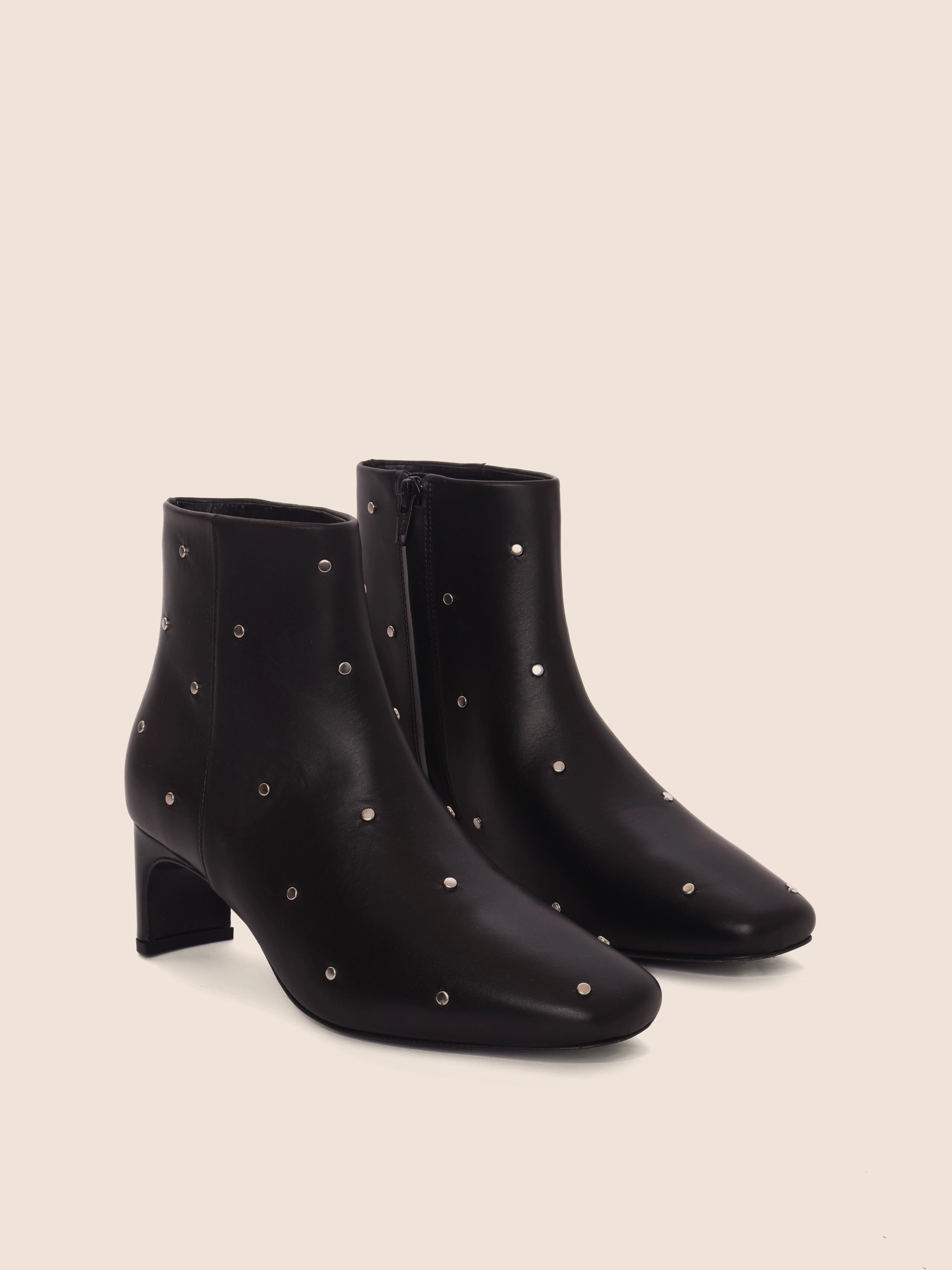 Salema Black Stud Boot Seamless Comfort Active Nomad