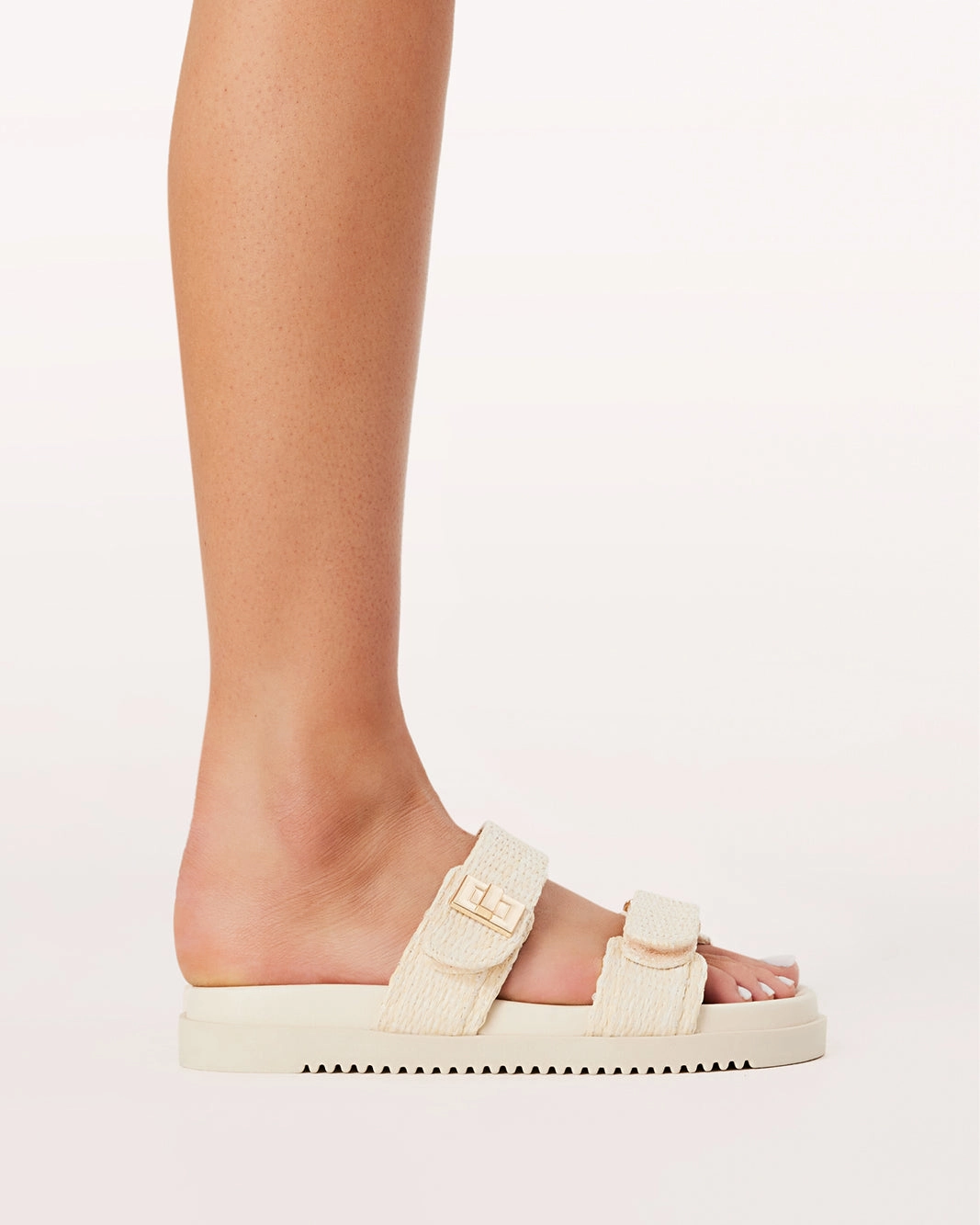 AMYLEE - NATURAL RAFFIA Vacation Fit Comfort Cushion