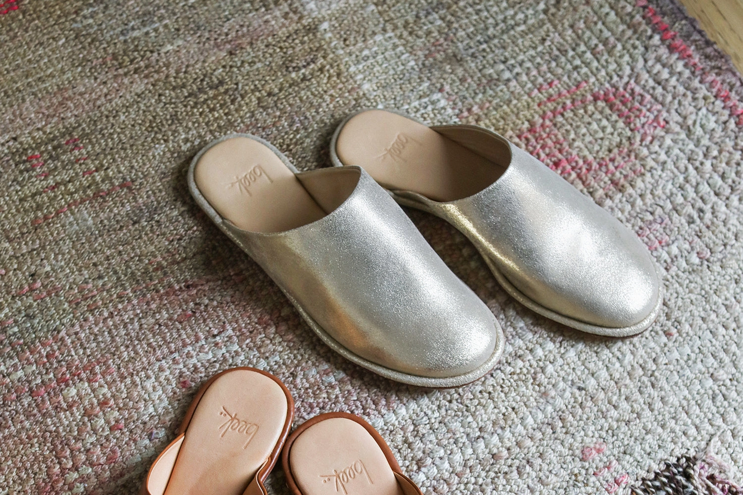 Wide Toe Box Shape Bacteria Proof Lining SEAGULL - Gold