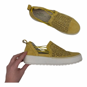 All Day Comfort Padding Shoes Sneakers By Jambu In Yellow, Size:8.5