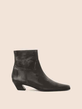 Rapid Lacing System Lucena Black Boot