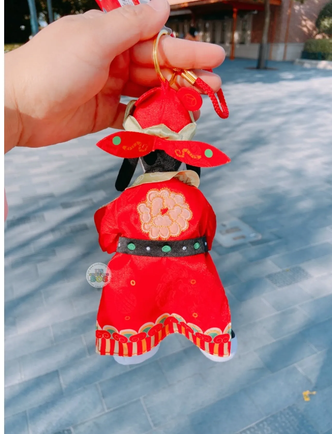 SHDL - Mickey & Friends Lunar New Year 2025 Collection x Goofy Plush Keychain