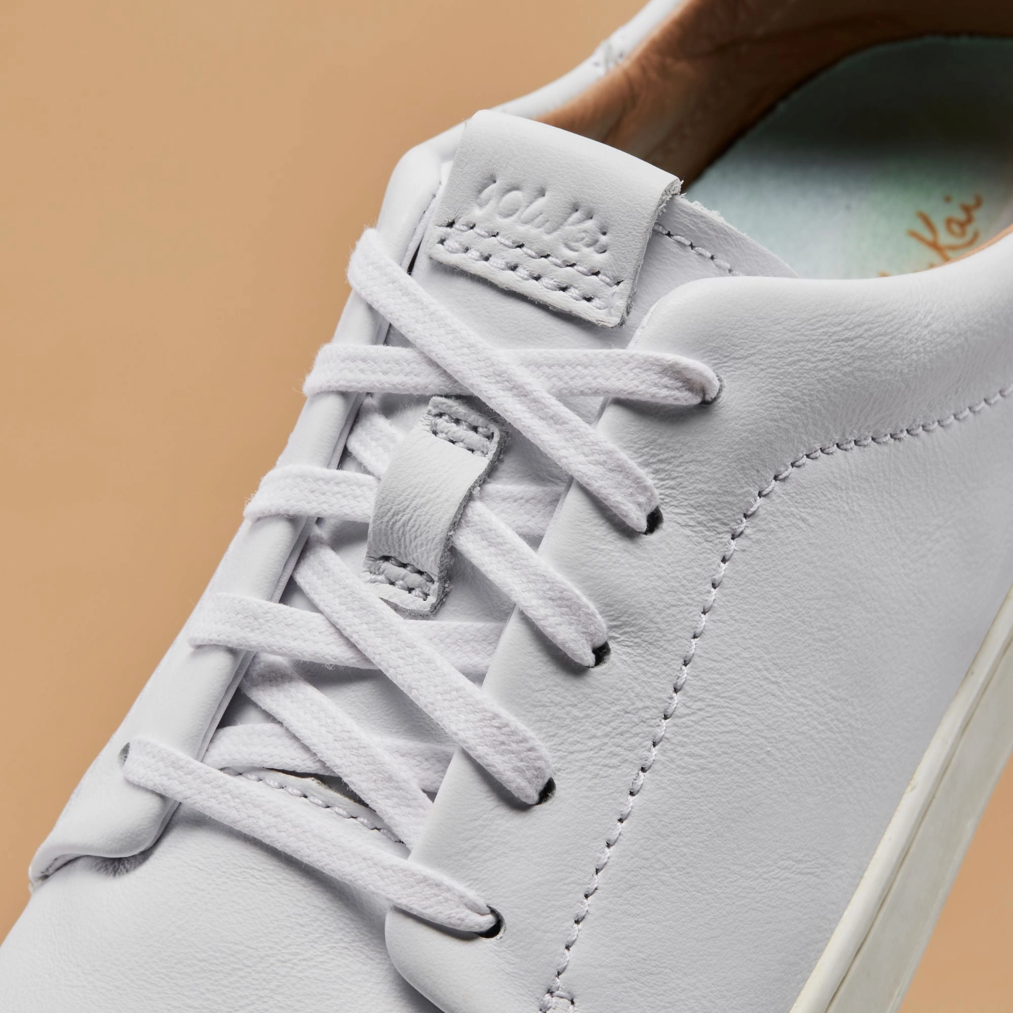 Thermoplastic Plate Vibrant Design Pehuea L?? ??Ili - White