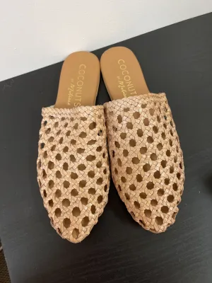 Shoes Flats By Coconuts  Size: 8