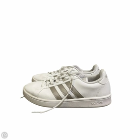 Shoes Sneakers By Adidas In White, Size: 11 Dynamic Traction Grip Ready
