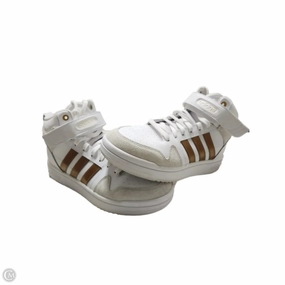 Shoes Sneakers By Adidas In White, Size: 9 Supportive sole