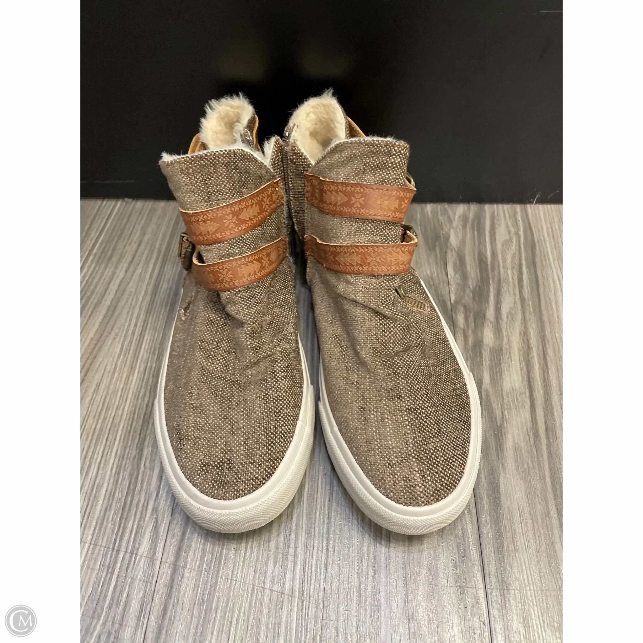 Slim Form Shoes Sneakers By Blowfish In Brown, Size: 10