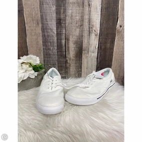 Stabilizing Chassis Shoes Sneakers By Cherokee In White, Size: 9.5