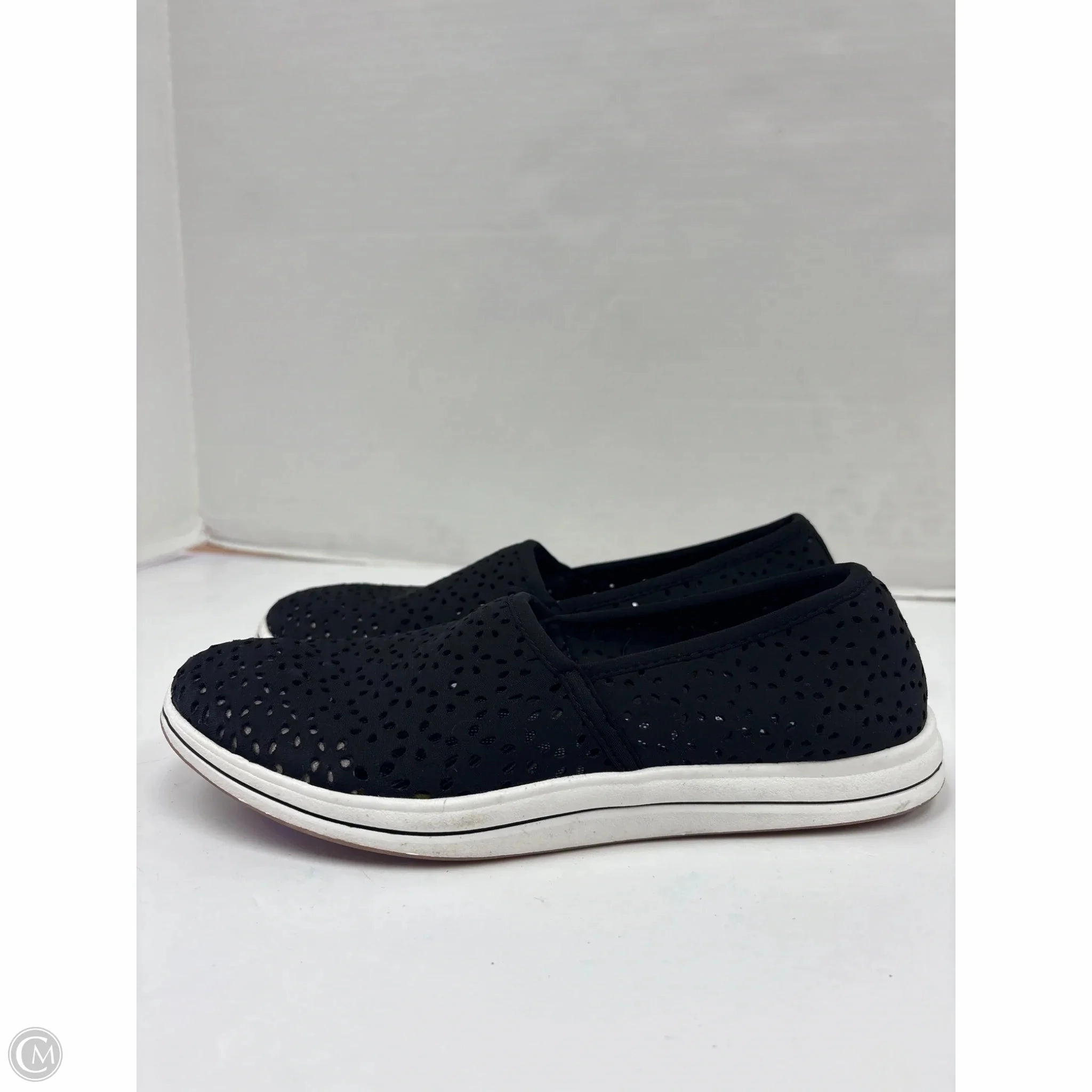 Shoes Sneakers By Clarks In Black, Size: 7.5 Performance Mode