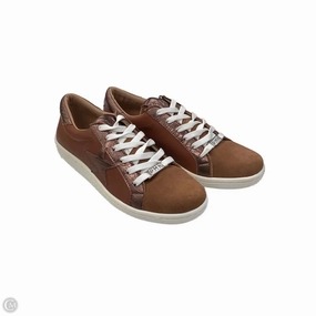 Shoes Sneakers By Clothes Mentor In Brown, Size: 8.5 Lace Up Closure Mechanism Classy Fit