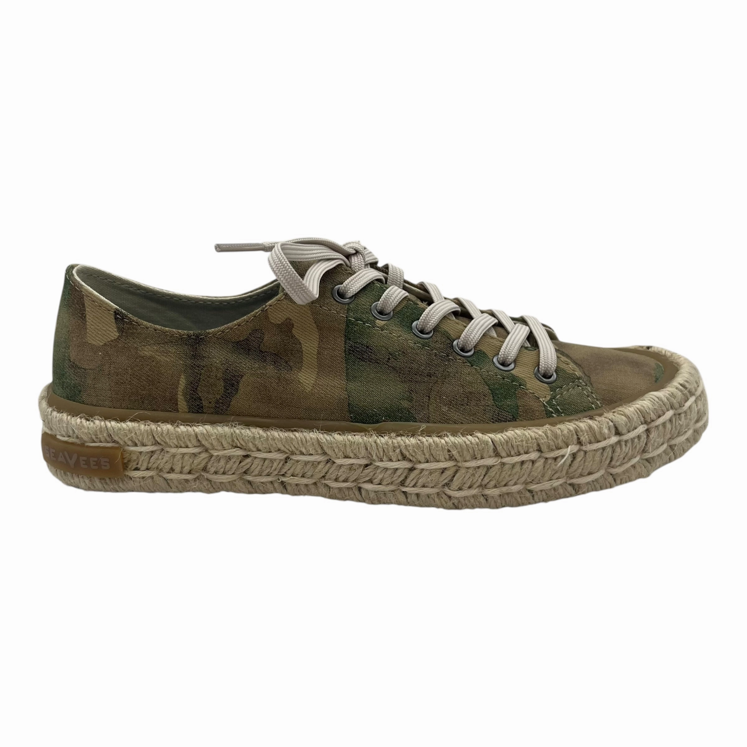 Track Fit Shoes Sneakers By Clothes Mentor In Green, Size:8