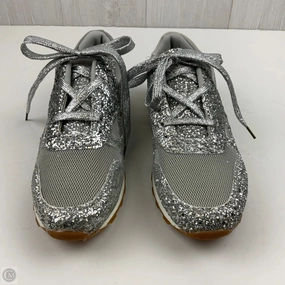 Comfort Motion Shoes Sneakers By Clothes Mentor In Grey & Silver, Size: 10.5