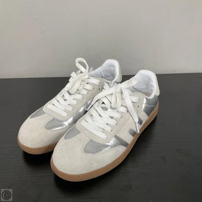 Shoes Sneakers By Clothes Mentor In Silver, Size: 6.5 Thermoplastic Bonding Thermal Regulating