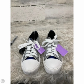 Shoes Sneakers By Clothes Mentor In Silver, Size: 8 Timeless traction Designer Style