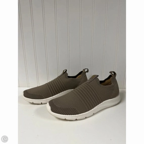 Sleek Form Shoes Sneakers By Clothes Mentor In Taupe, Size: 7.5