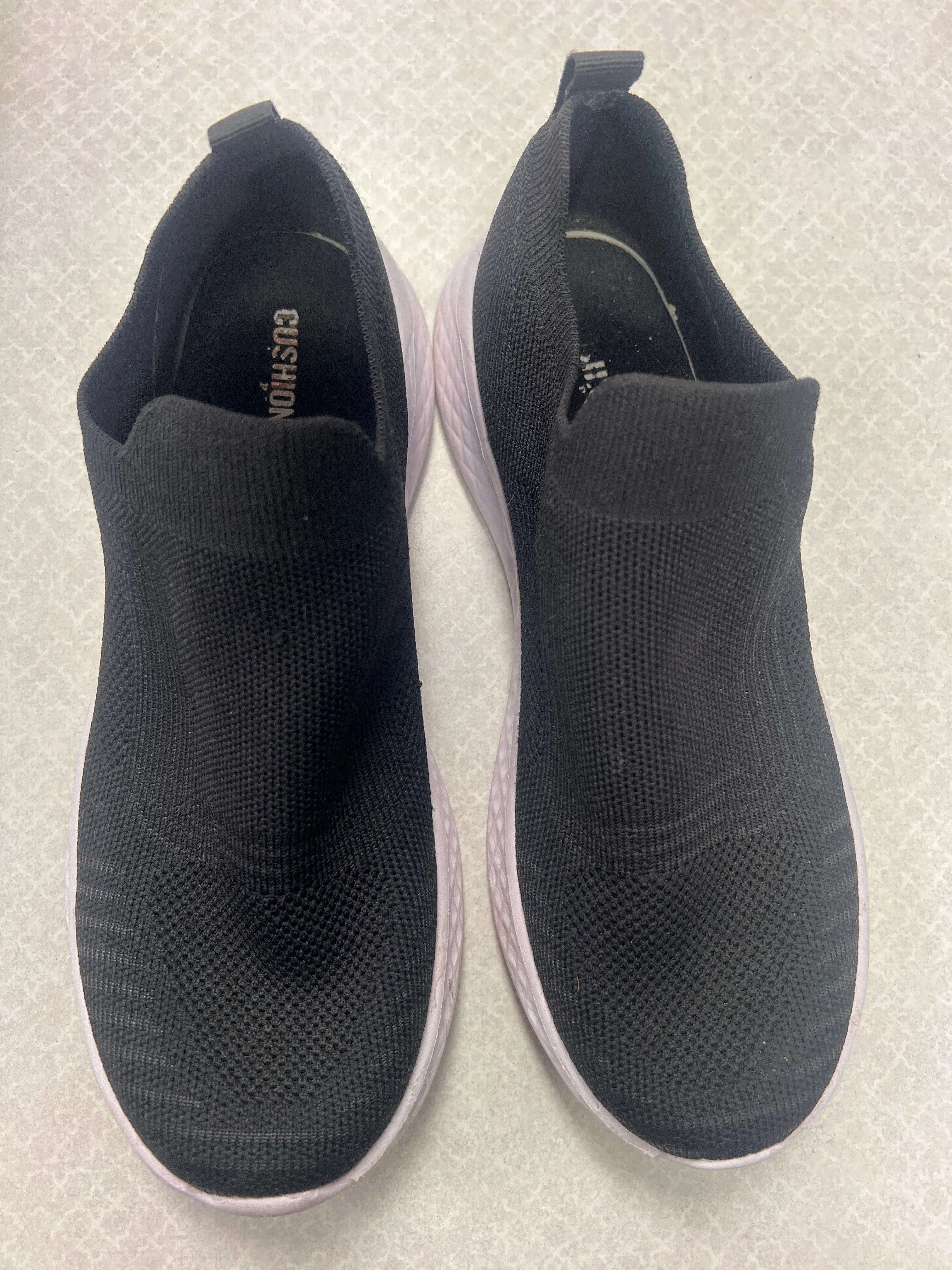 Shoes Sneakers By Clothes Mentor  Size: 9.5 Trend-setting silhouette Speed Ready