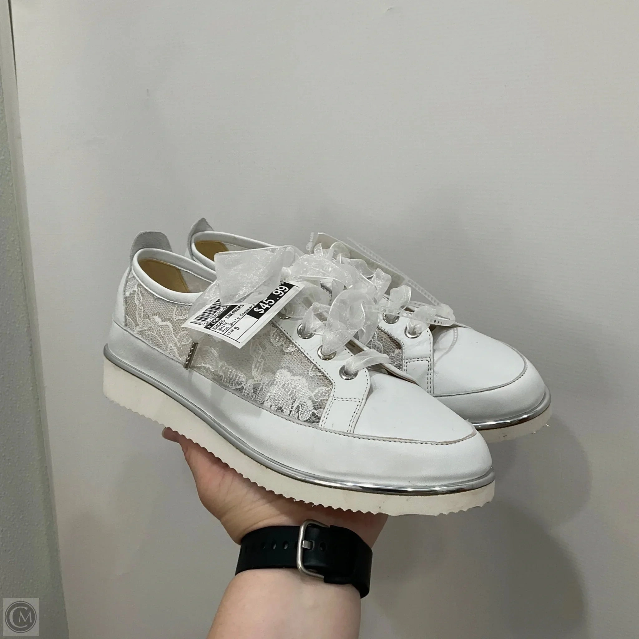 Shoes Sneakers By Cma In White, Size: 5 Durable Gear