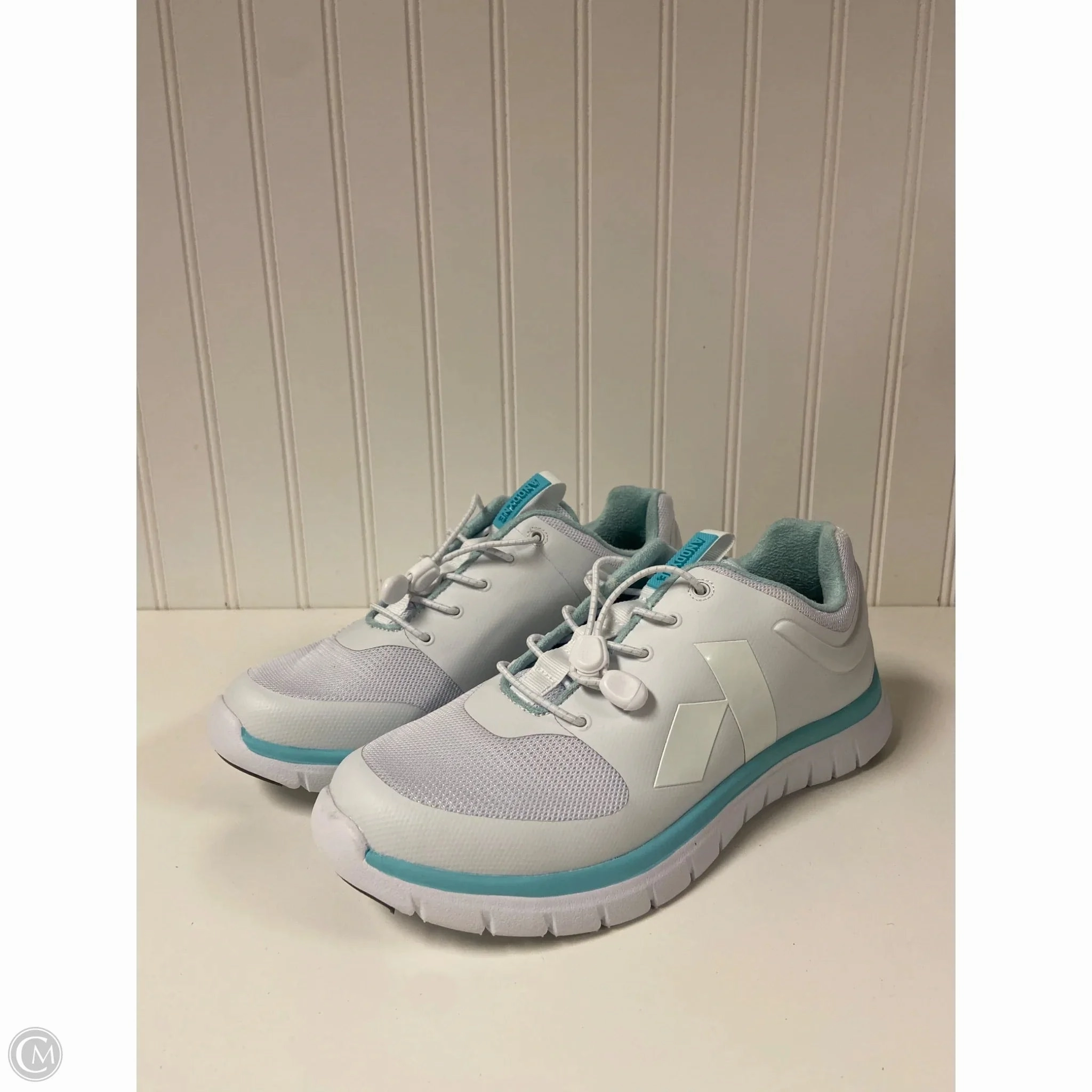 Classy flair Recycled Rubber Base Shoes Sneakers By Cmb In White, Size: 8.5