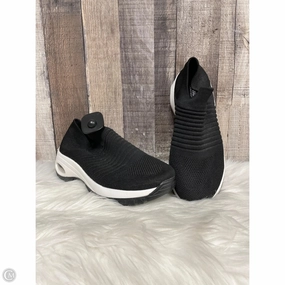 Shoes Sneakers By Cushionaire In Black, Size: 8.5 Stretchable Collar Flexible Steps