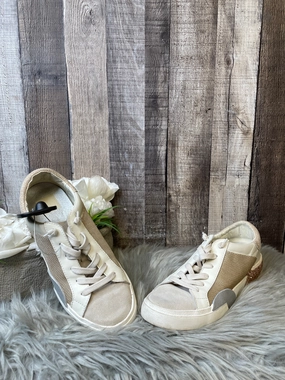 Balanced Grip Shoes Sneakers By Dolce Vita  Size: 7