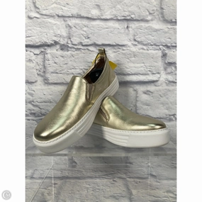 Shoes Sneakers By Earth In Gold & White, Size: 7 Slim flair