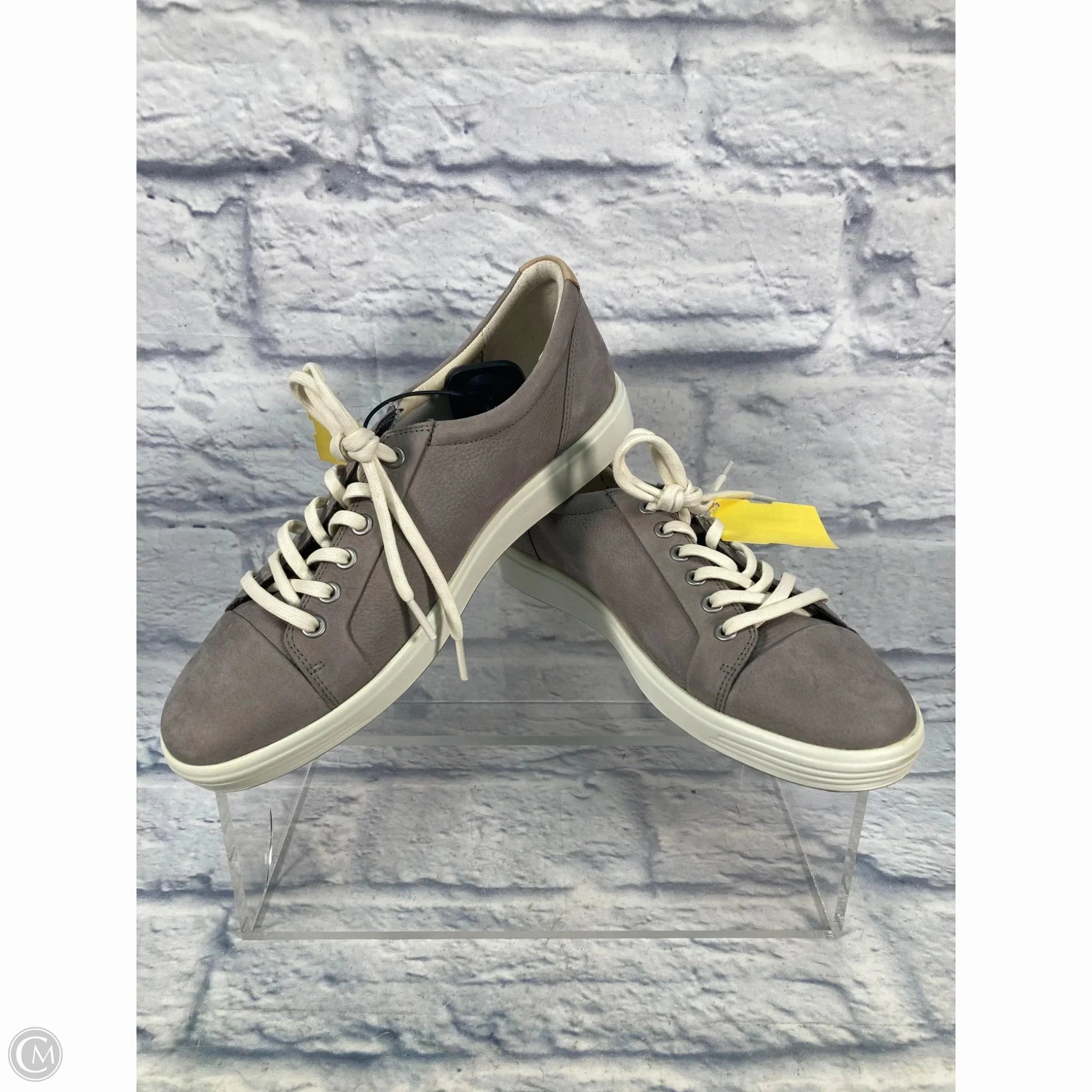 Shoes Sneakers By Ecco In Grey, Size: 10 No Tie Closure Outdoor Day