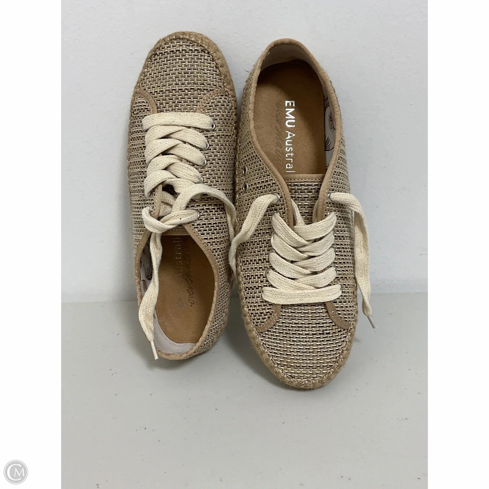 Shoes Sneakers By Emu In Beige, Size: 9 Fashion Comfort Heel Fit