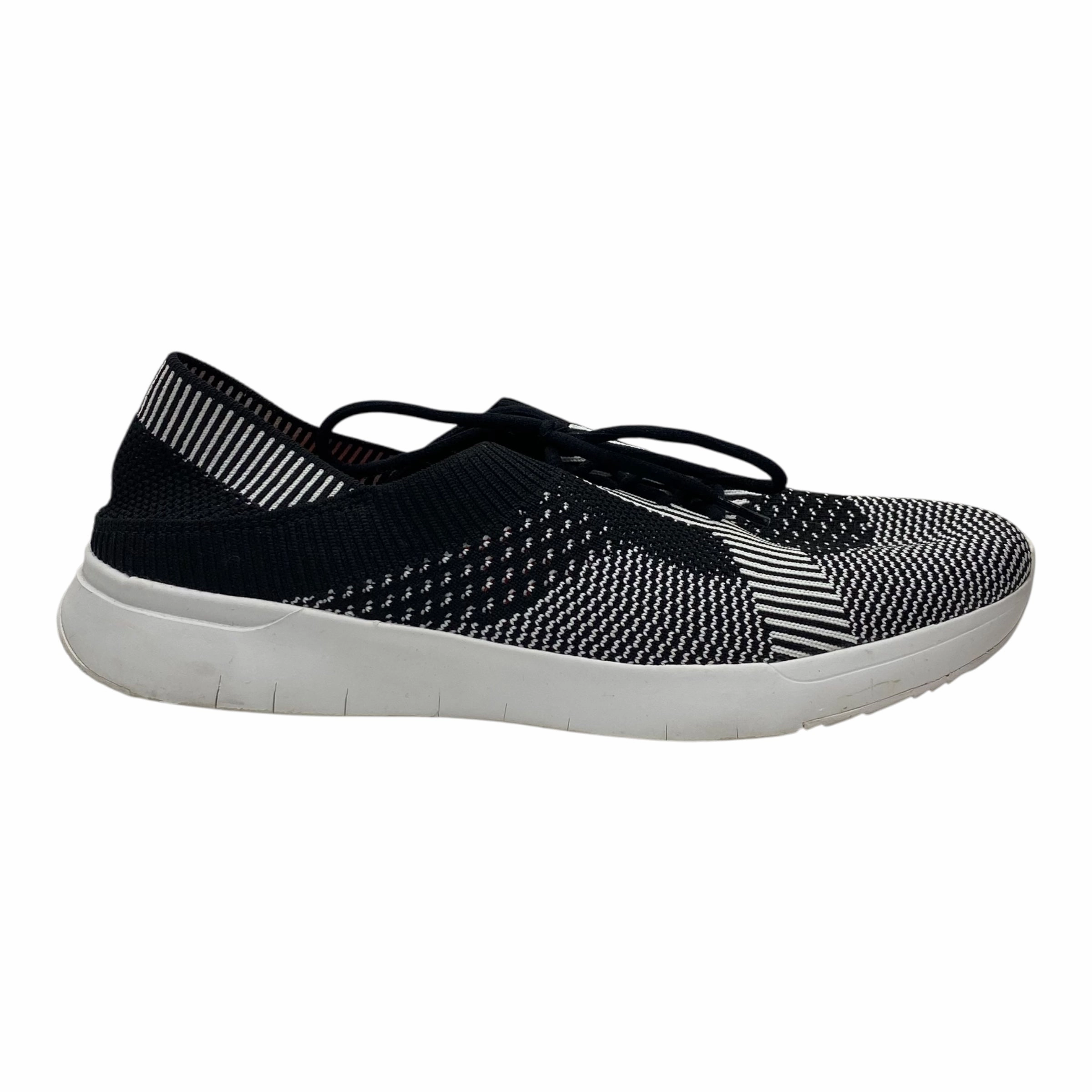 Padded Tongue Ultra-soft shock absorption Shoes Sneakers By Fitflop In Black & White, Size:8
