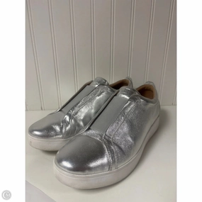Everyday Form Shoes Sneakers By Fitflop In Silver, Size: 10