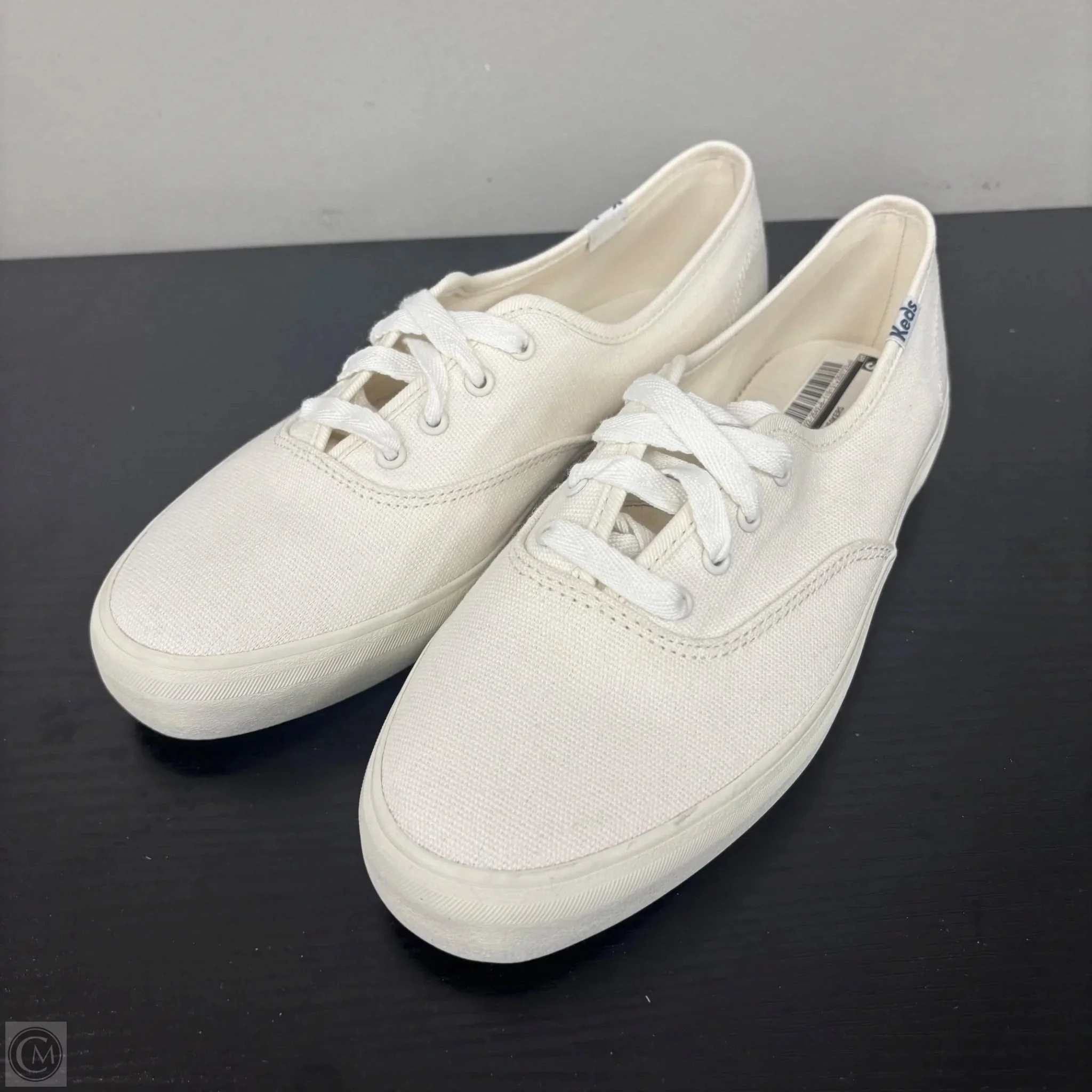 Pull Tab Distinctive chic Shoes Sneakers By Keds In White, Size: 6.5