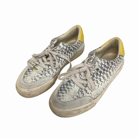 Impact Dispersing Core Shoes Sneakers By Louise Et Cie In Snakeskin Print, Size:8.5