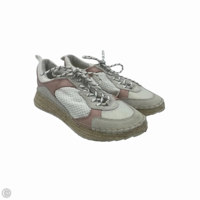 Power Grip Shoes Sneakers By Marc Fisher In White, Size: 8.5
