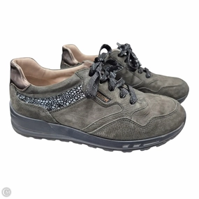 MDOutsole Shock Dispersing Layer Shoes Sneakers By Mephisto In Grey, Size: 6.5