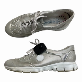 Step Focus Shoes Sneakers By Mephisto In Silver, Size:10