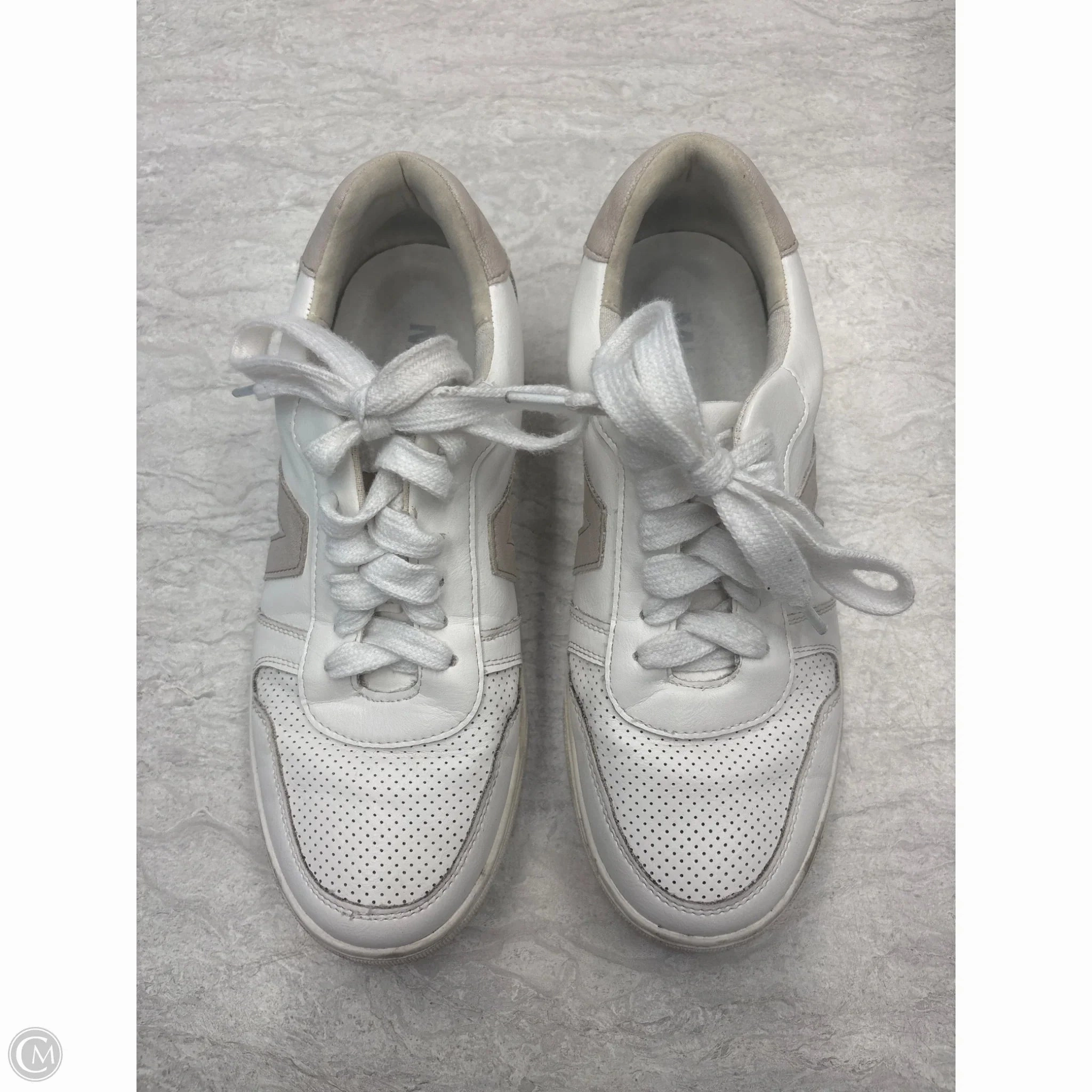 Shoes Sneakers By Mia In Tan & White, Size: 9 Stylish Flex