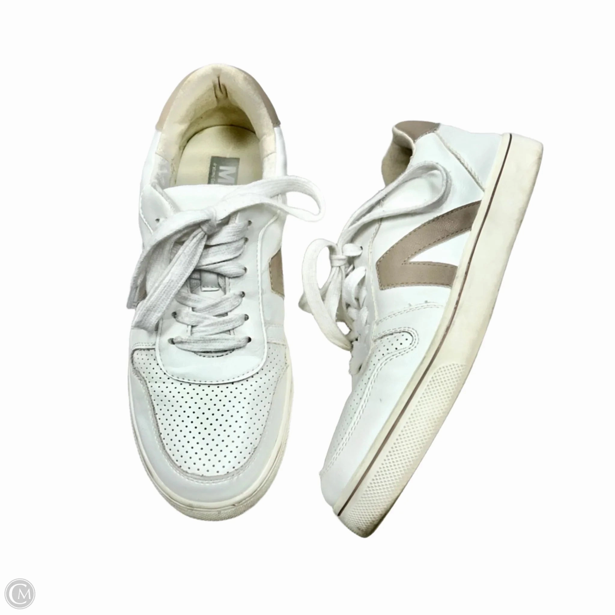 Shoes Sneakers By Mia In White, Size: 8 Indoor Training Unbeatable performance