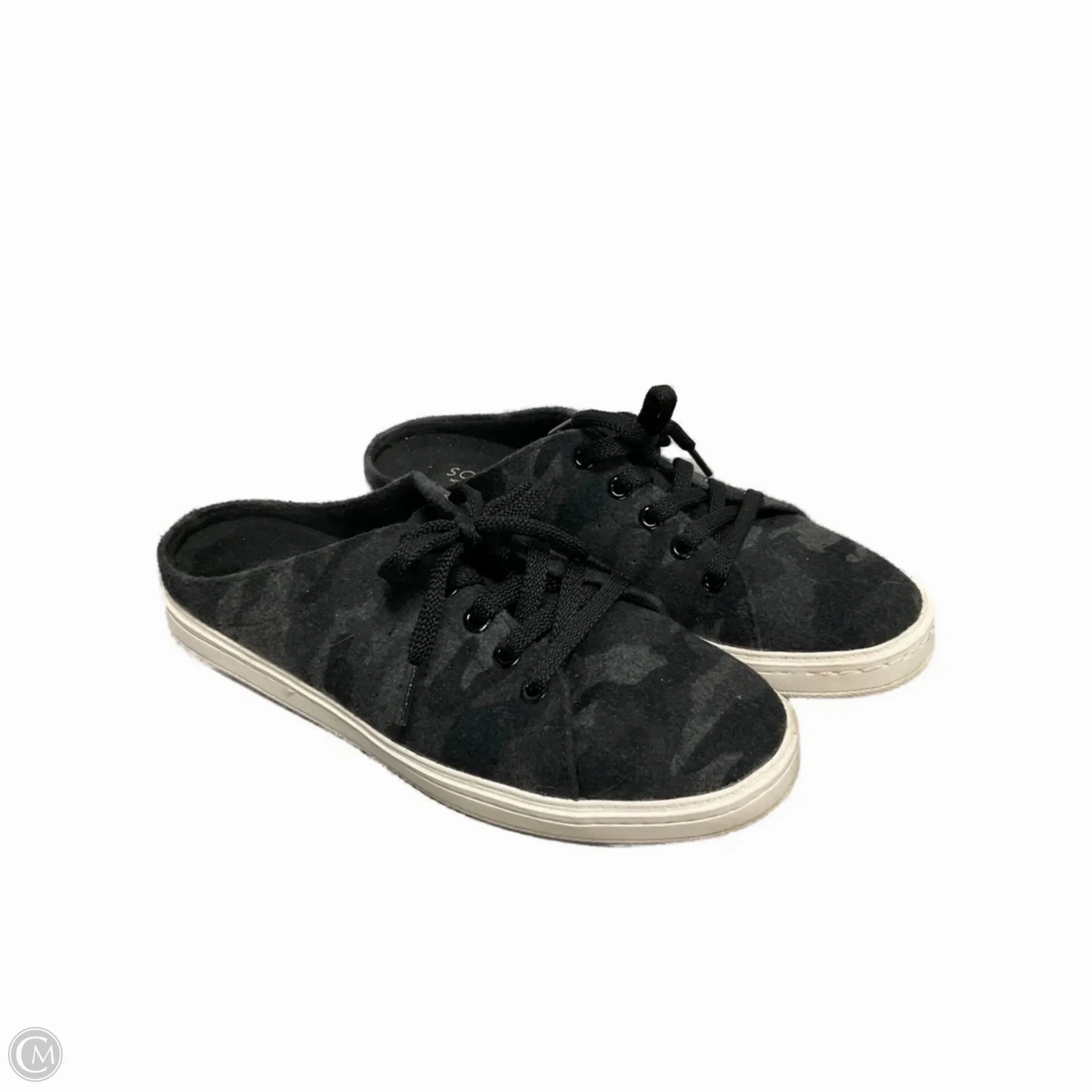 Shine Finish Shoes Sneakers By Naturalizer In Black, Size: 8.5