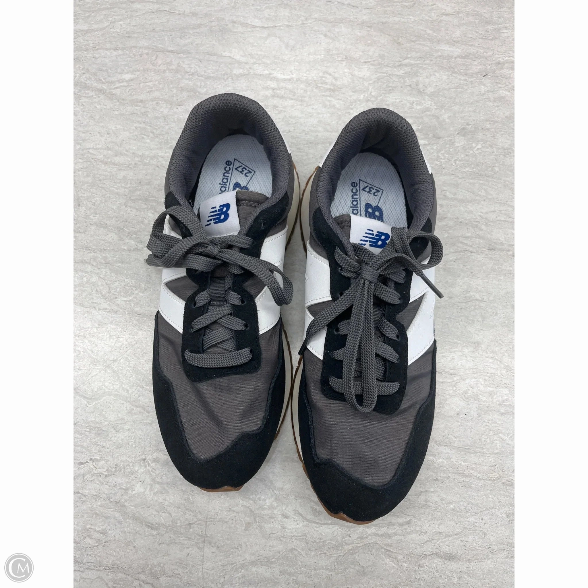 Compression Knit Upper Shoes Sneakers By New Balance In Black & Grey, Size: 9.5