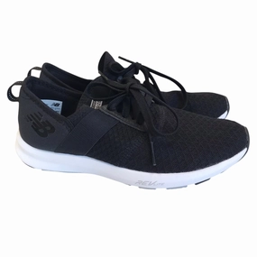 Shoes Sneakers By New Balance In Black & White, Size:6 Adventure Ready Seamless Design