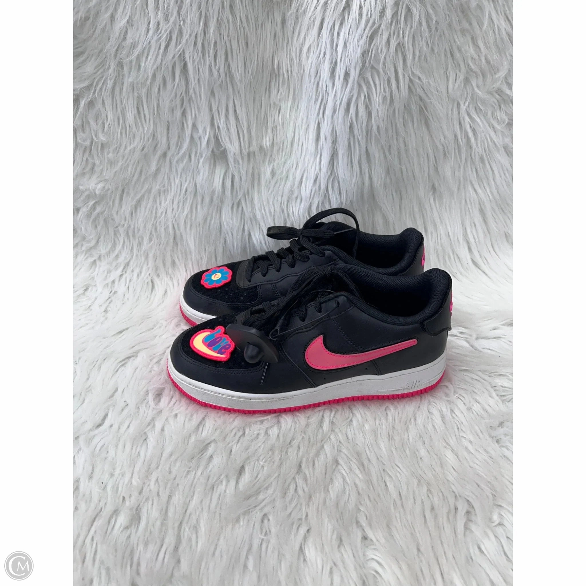 Shoes Sneakers By Nike In Black & Pink, Size: 8 mesh ventilation