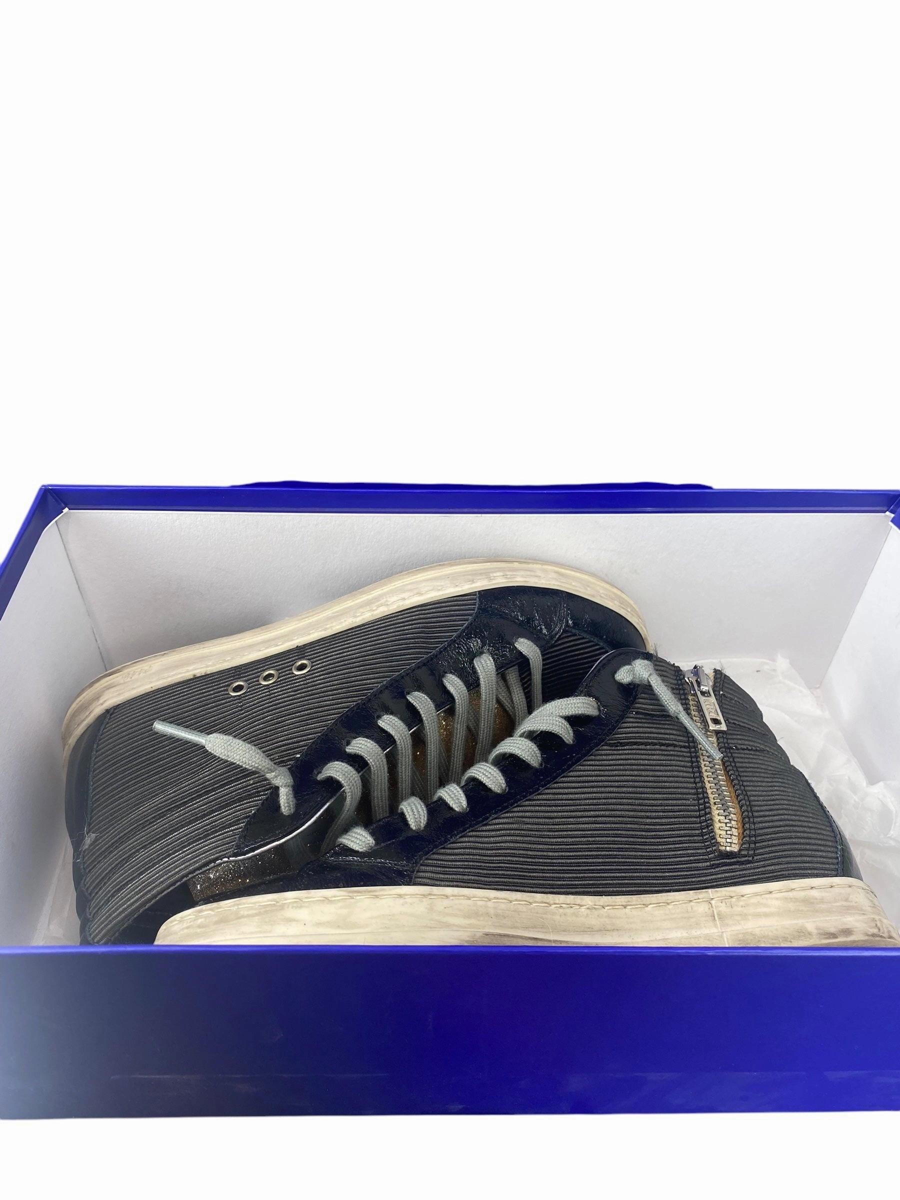 Shoes Sneakers By P448 In Black, Size: 6 rubber