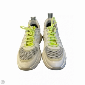 Move Daily Shoes Sneakers By P448 In White, Size: 8