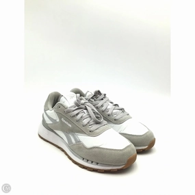 Shoes Sneakers By Reebok In Grey & White, Size: 9 Neutral palette Textured Insole