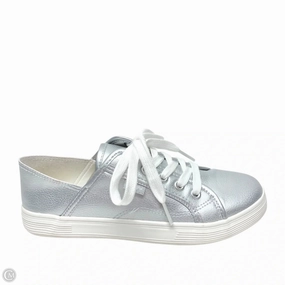 Shoes Sneakers By Rocket Dogs In Silver, Size: 6.5 Comfort Upper Design