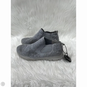 Comfortable fit Flexible Motion Shoes Sneakers By Skechers In Grey, Size: 9