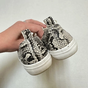 Shoes Sneakers By Sole Society In Snakeskin Print, Size:6 Easy on
